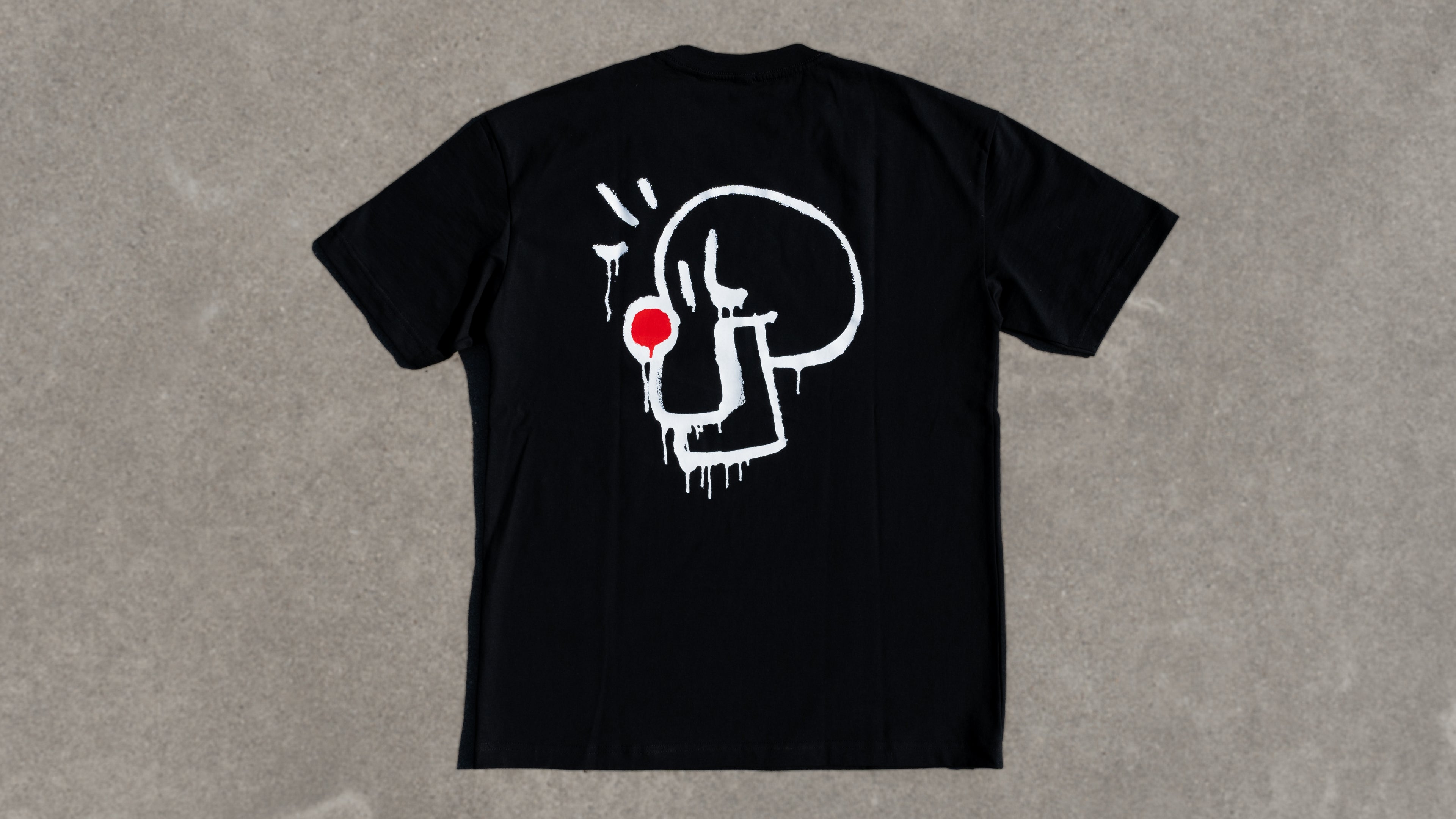 Essential 02 negra